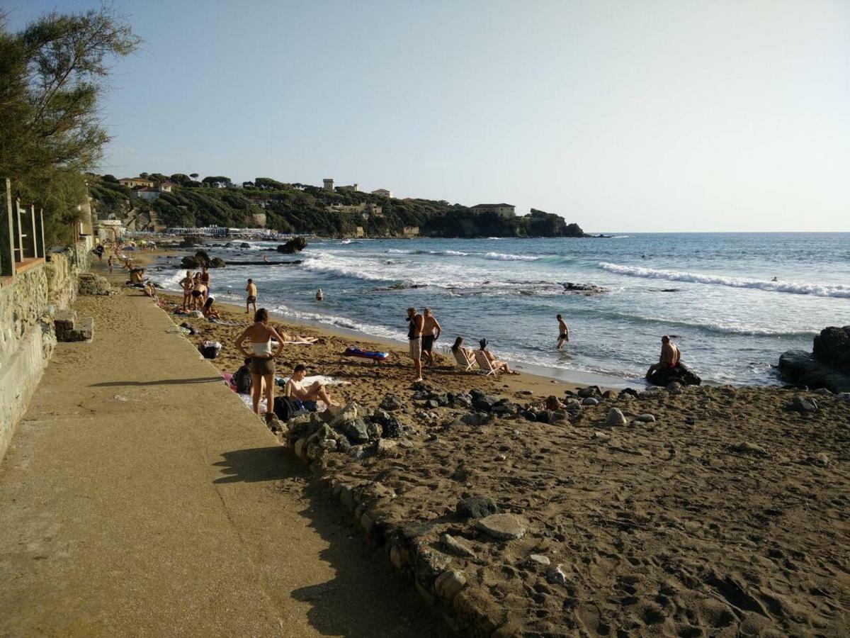 Oasi Del Cuore - Due Graziose Camere Con Vista Mare A 7 Min Dal Mare Di Castiglioncello Exterior photo